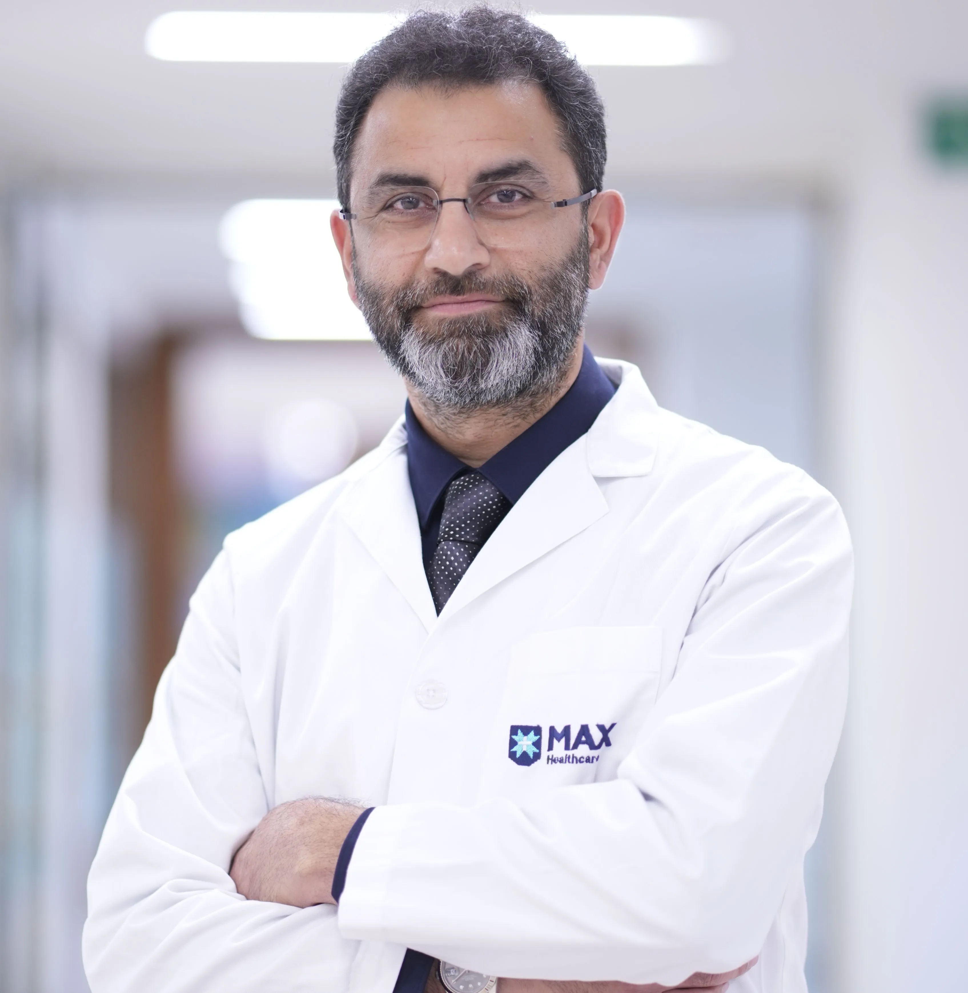 Dr. Bhushan Nariani, Senior Director of Joint Replacement at BLK-Max Institute for Bone, Joint Replacement, Orthopaedics, Spine & Sports Medicine.